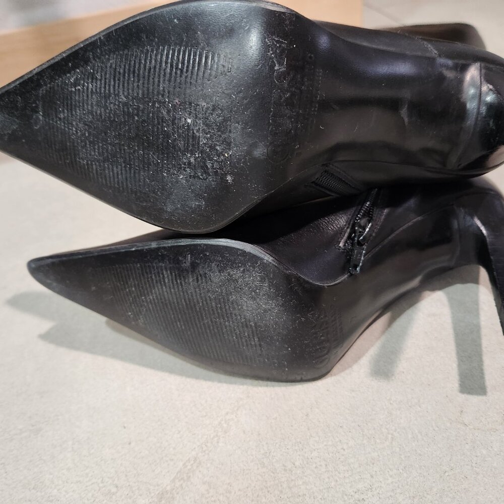 GUESS By Marciano | Black Leather Tall Houston Boots Heel 7W - Picture 11 of 12